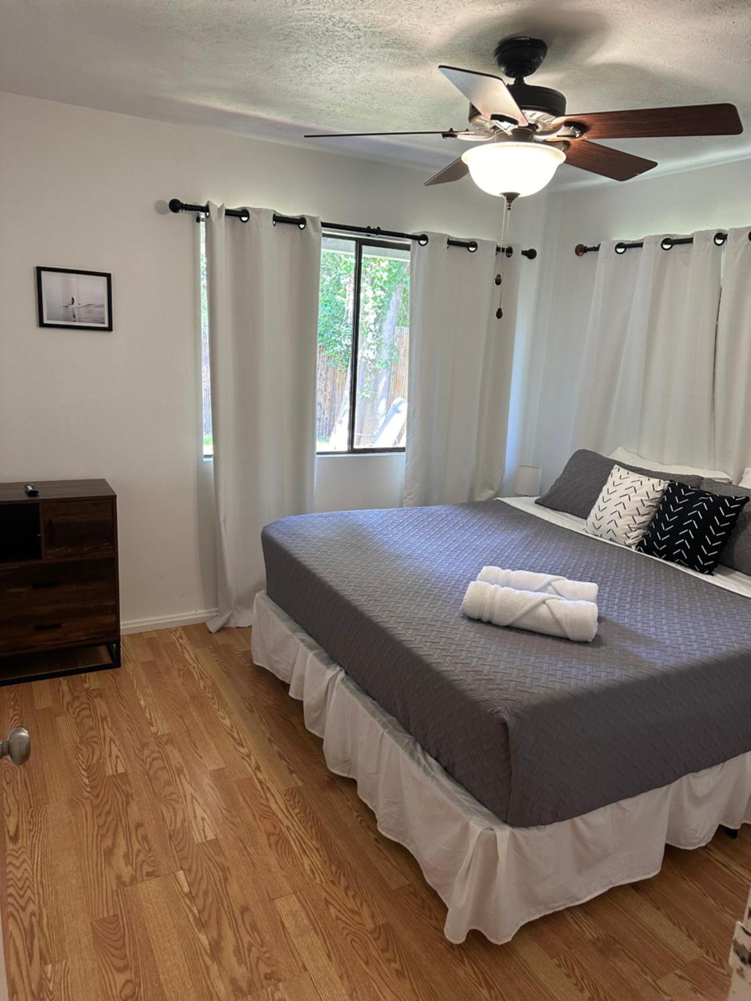 Great Location, Right By Beaches And Snorkeling! Haleiwa Exterior photo